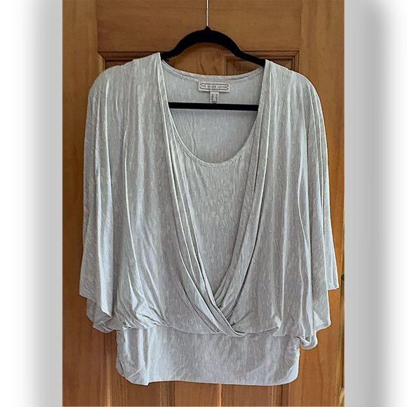 Women's Blouse / Top - THE MUSES LOUNGE ANIMAL PRINT IN GRAY & WHITE  - XS - NEW - Picture 1 of 4